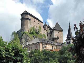  Словакия:  
 
 Оравский замок